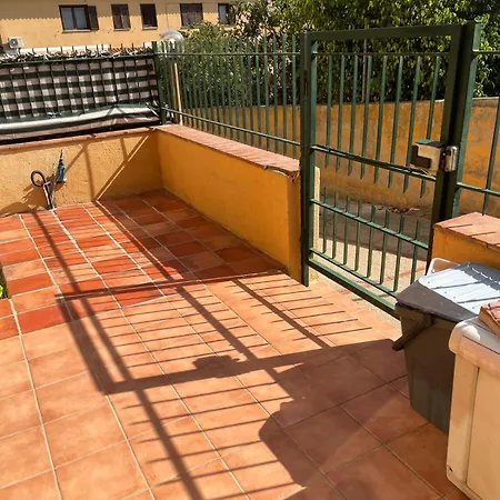 Peter's House Ольбия